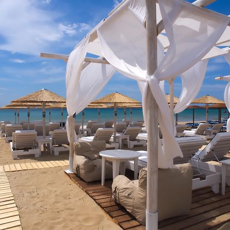 Amaryllis Beach Hotel Chrisi Akti  Exterior foto
