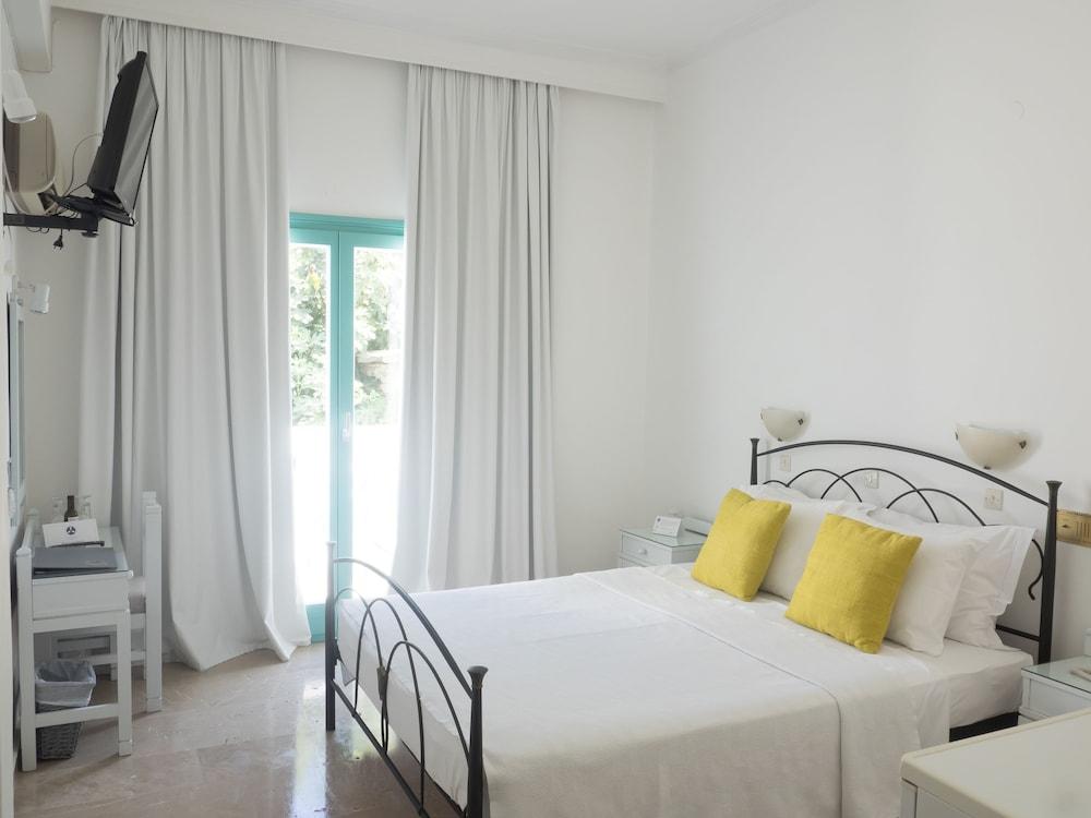 Amaryllis Beach Hotel Chrisi Akti  Exterior foto