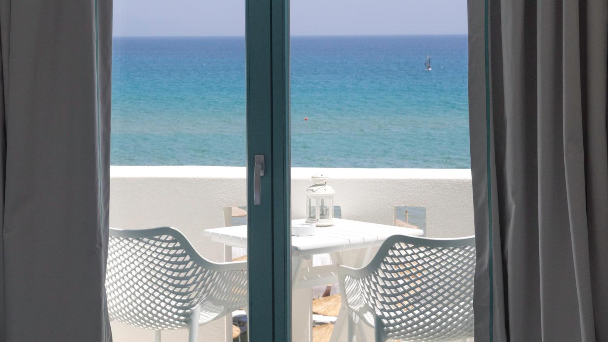Amaryllis Beach Hotel Chrisi Akti  Quarto foto