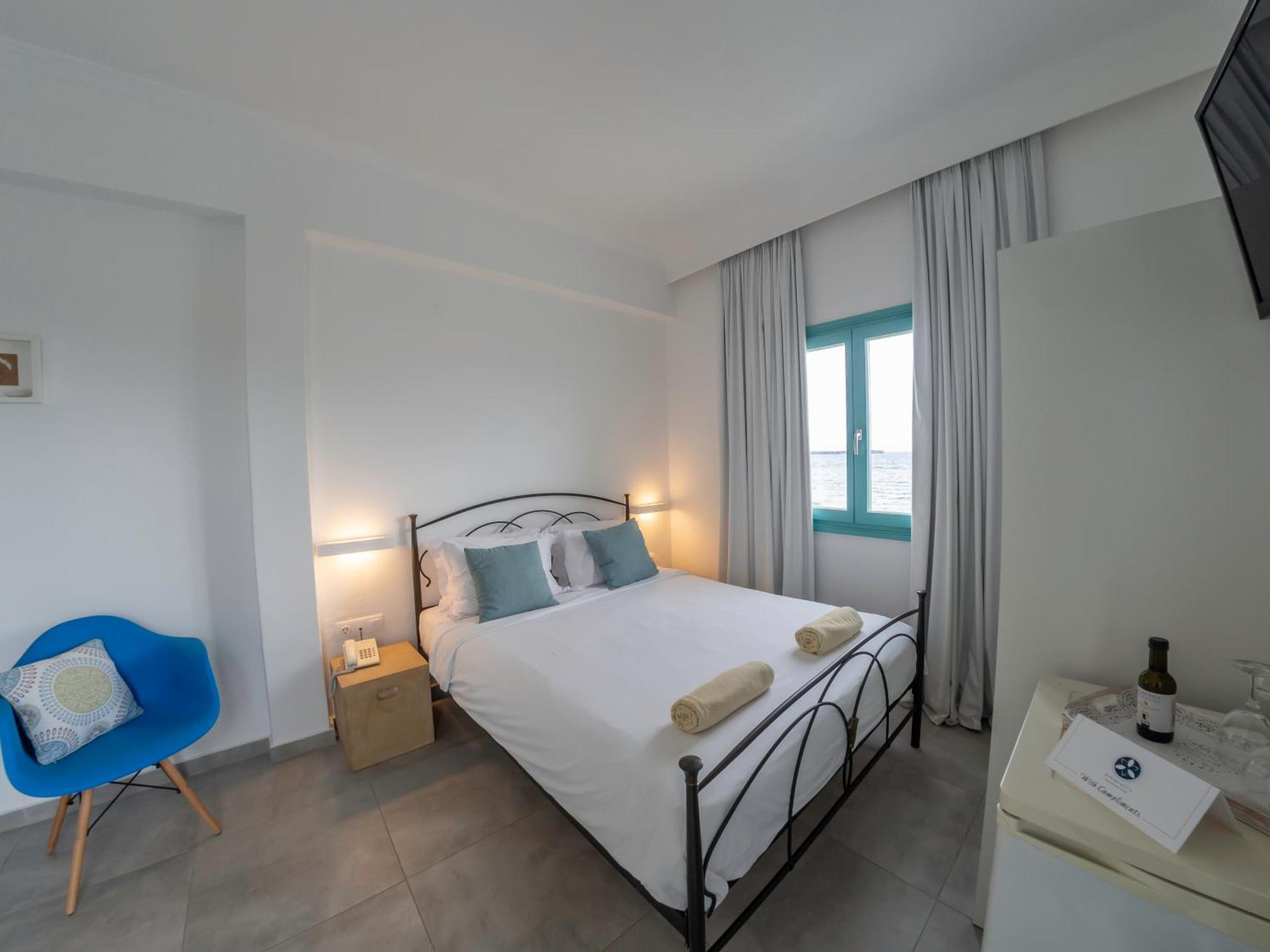 Amaryllis Beach Hotel Chrisi Akti  Quarto foto